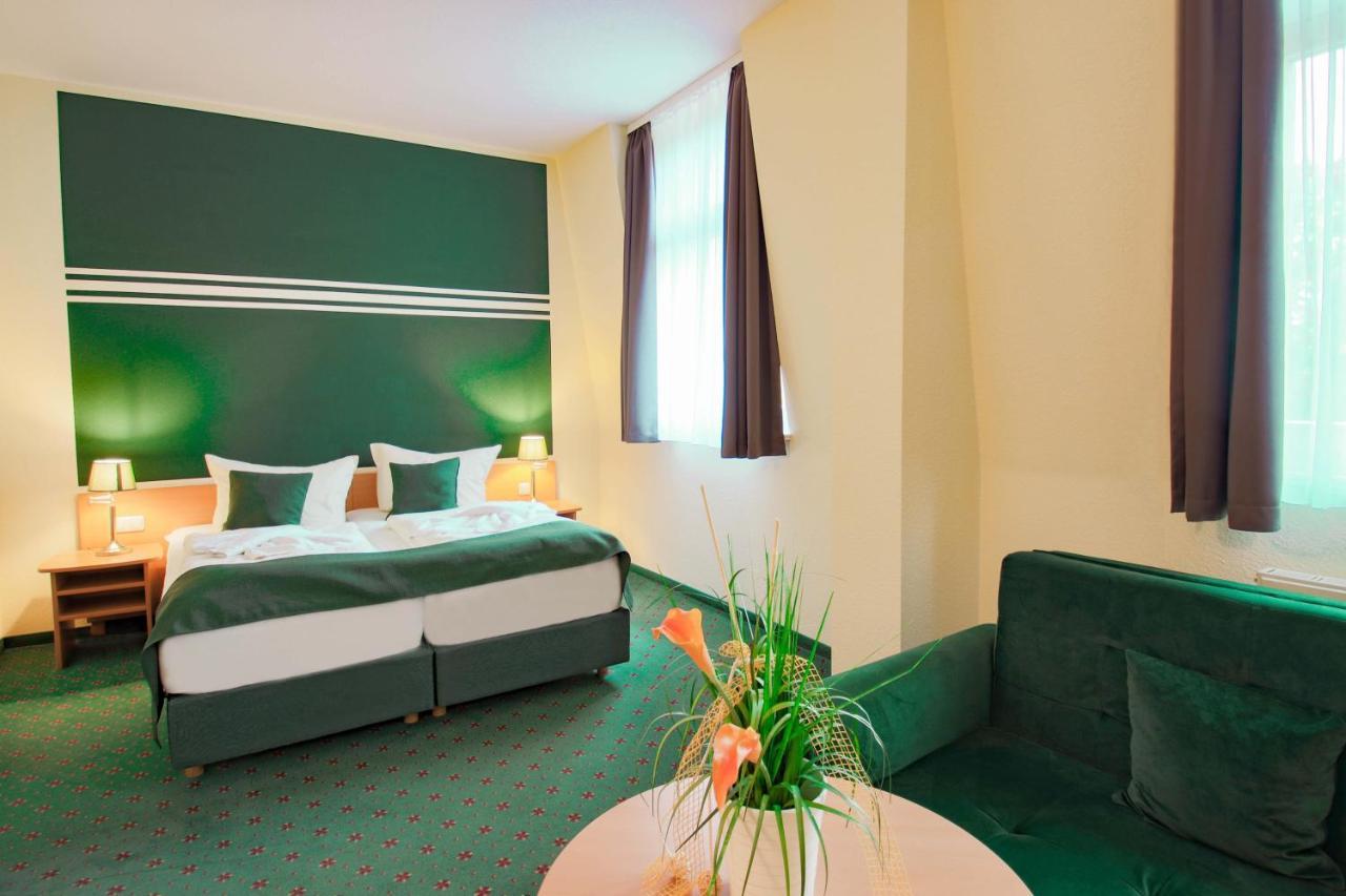 Ferien Hotel Villa Suedharz Sülzhayn エクステリア 写真