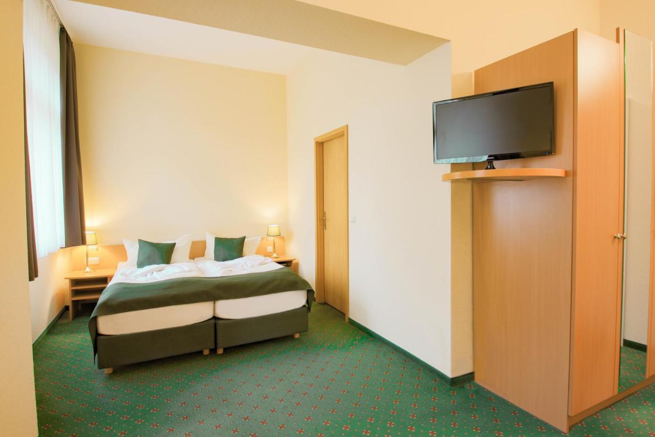 Ferien Hotel Villa Suedharz Sülzhayn エクステリア 写真
