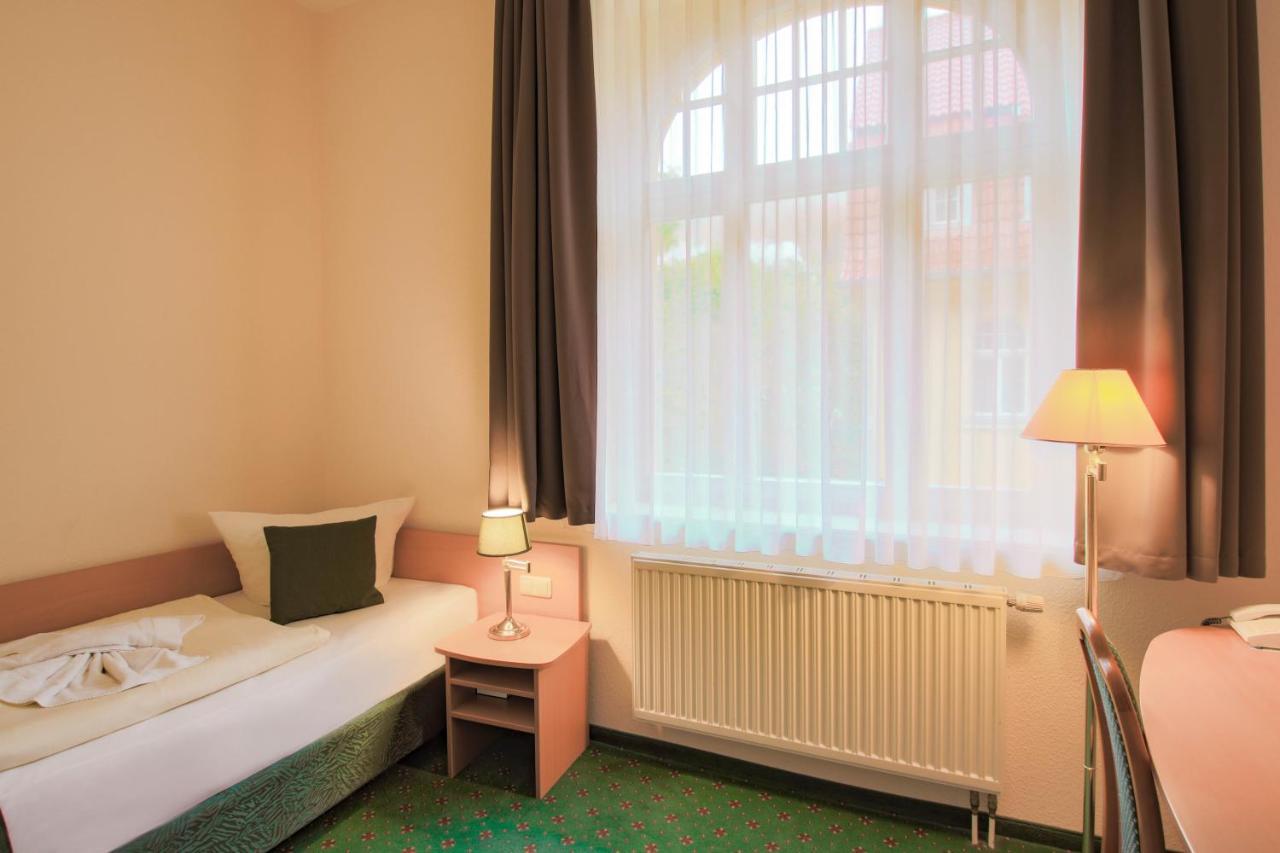 Ferien Hotel Villa Suedharz Sülzhayn エクステリア 写真