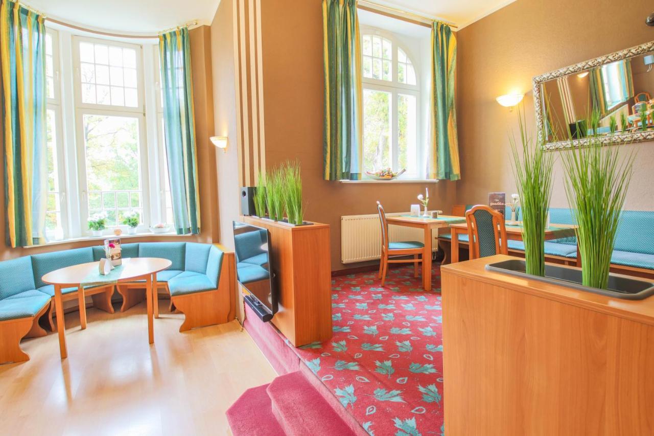 Ferien Hotel Villa Suedharz Sülzhayn エクステリア 写真