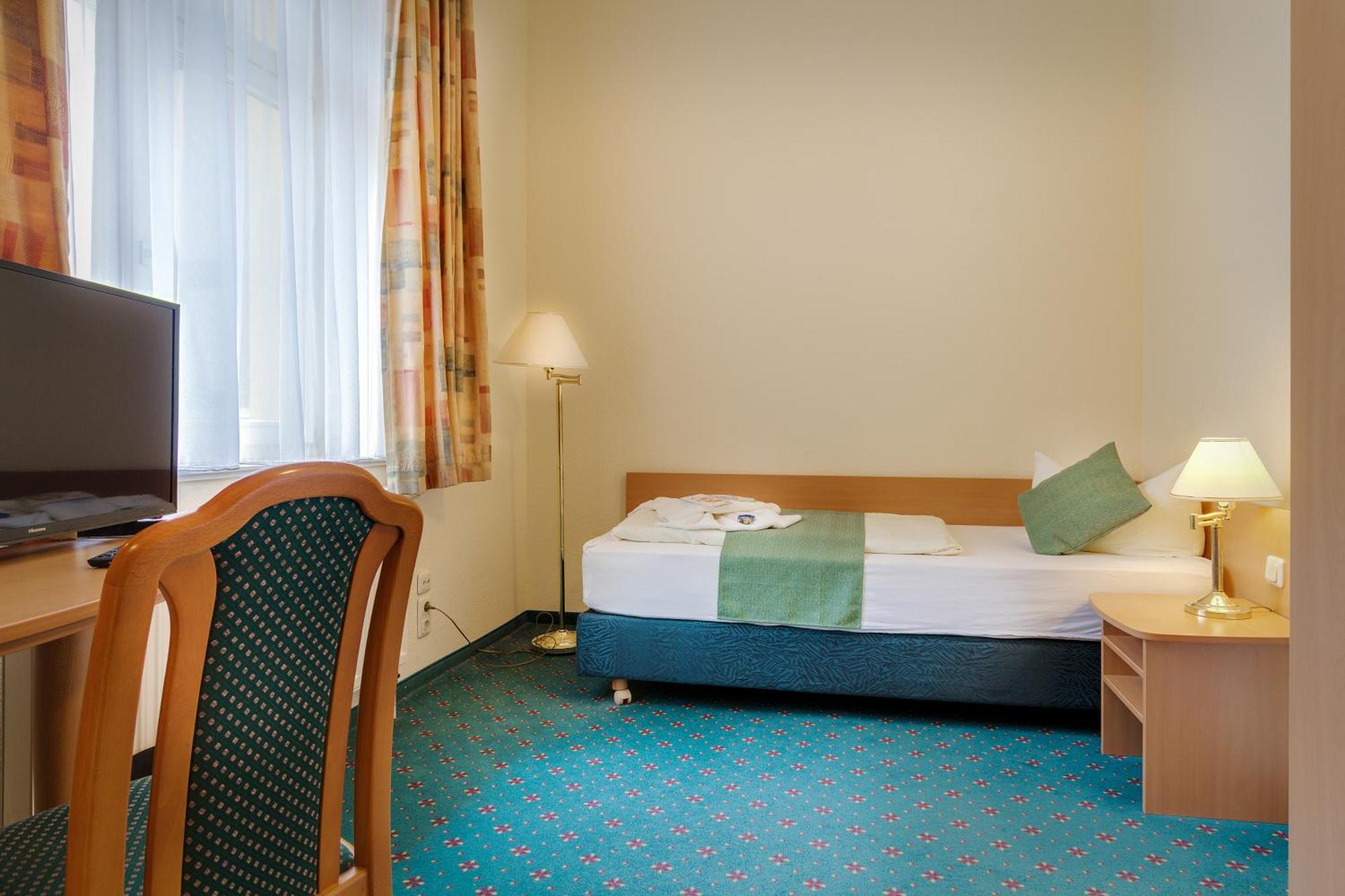 Ferien Hotel Villa Suedharz Sülzhayn エクステリア 写真