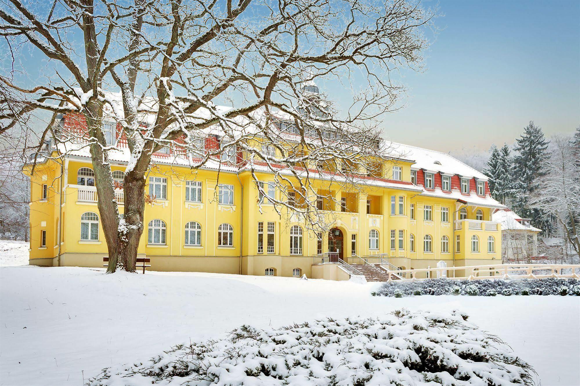 Ferien Hotel Villa Suedharz Sülzhayn エクステリア 写真